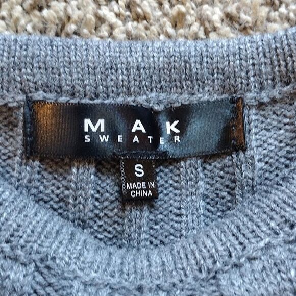 Mak Sweater Women's Size Small Long Gray Embroidered Knit Half Sleeve Dress - Picture 4 of 13